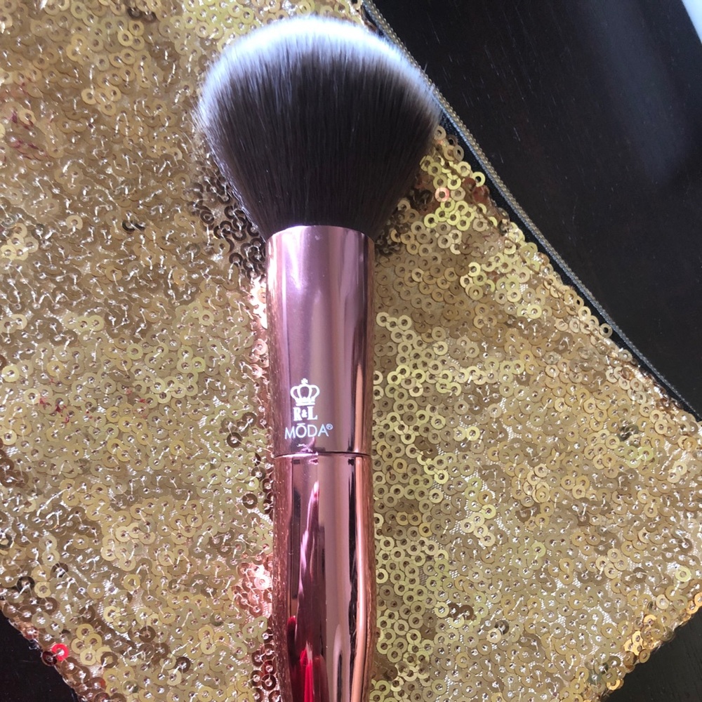 Moda pro royal langnickel powder brush